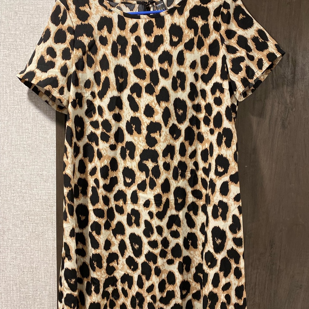 Leopard Dress - Picture 2 of 2